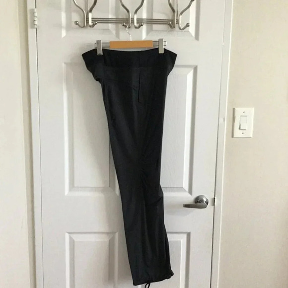 Lululemon Run lightweight straight leg Breathable Pant yoga Black SZ 10 - Picture 7 of 16